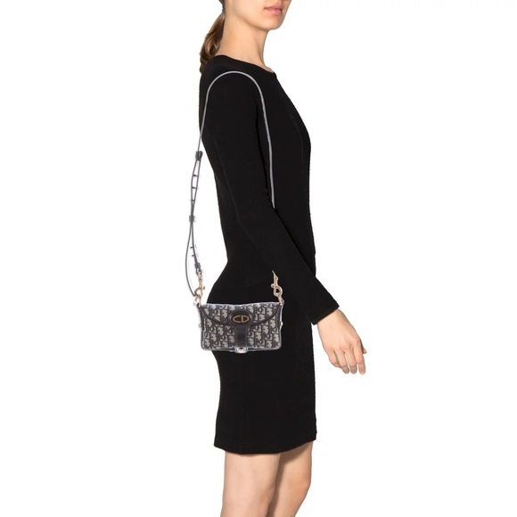 Pre-Fall 2017 Collection. Dark slate Oblique
canvas Christian Dior crossbody bag - Picture 2 of 6